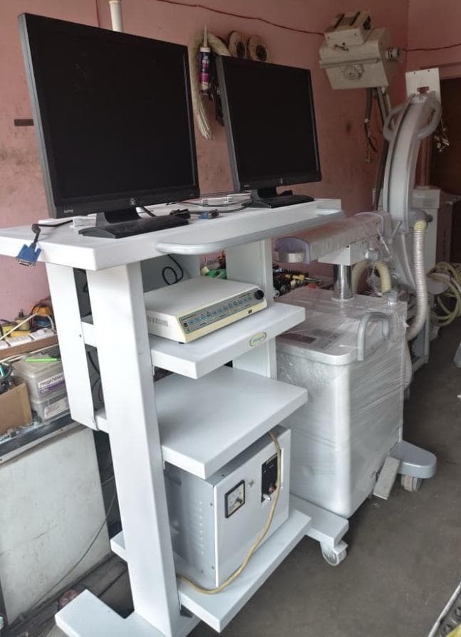 REFURBISHED C-ARM MACHINE — photo 1